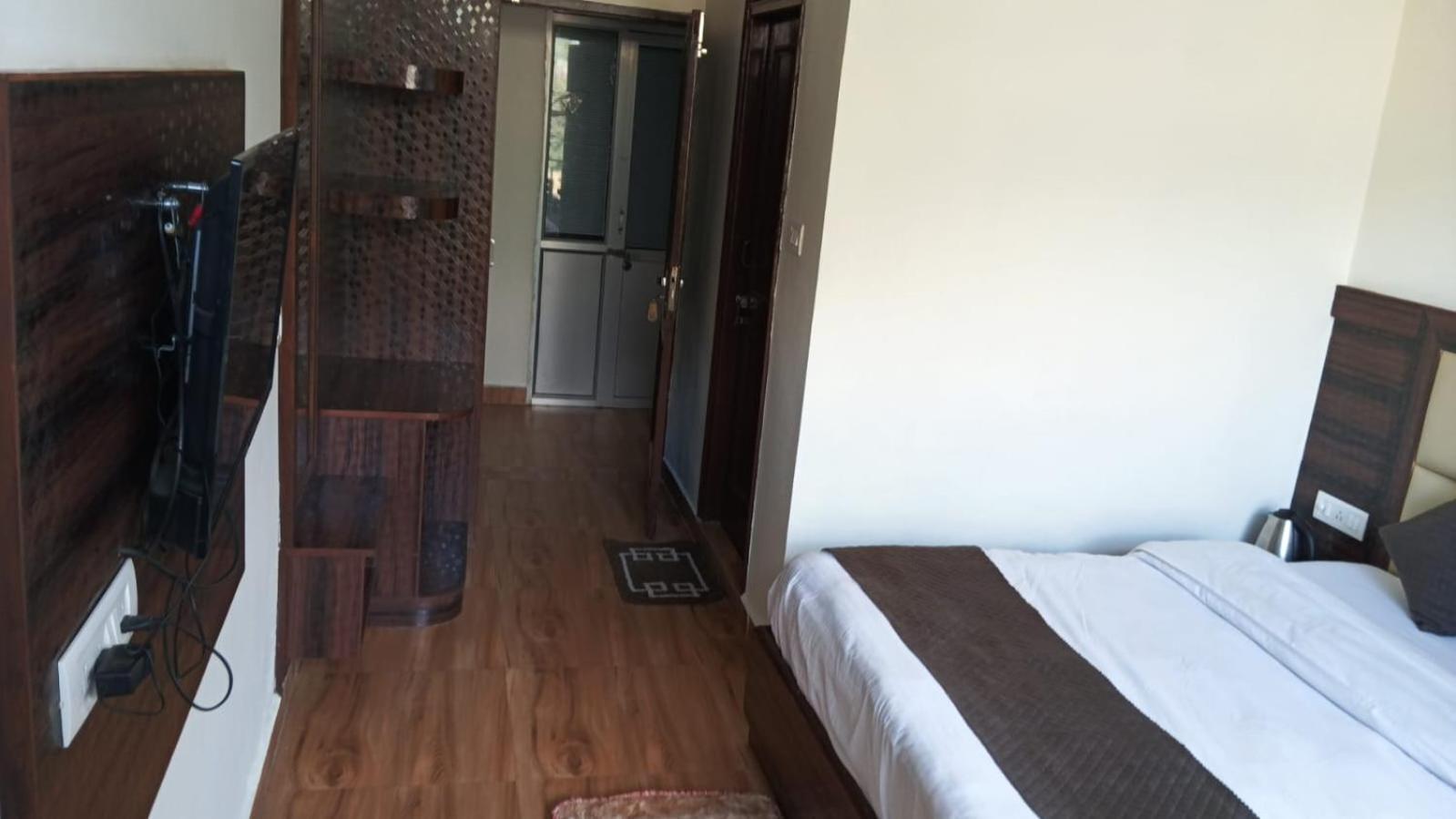 Hotel Hillora Mcleodganj McLeod Ganj Exteriör bild